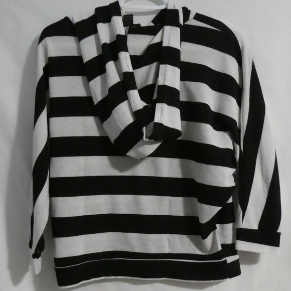 SEDUCTIONS, small, striped cropped hoodie, kangaroo pockets, EUC - Picture 3 of 15